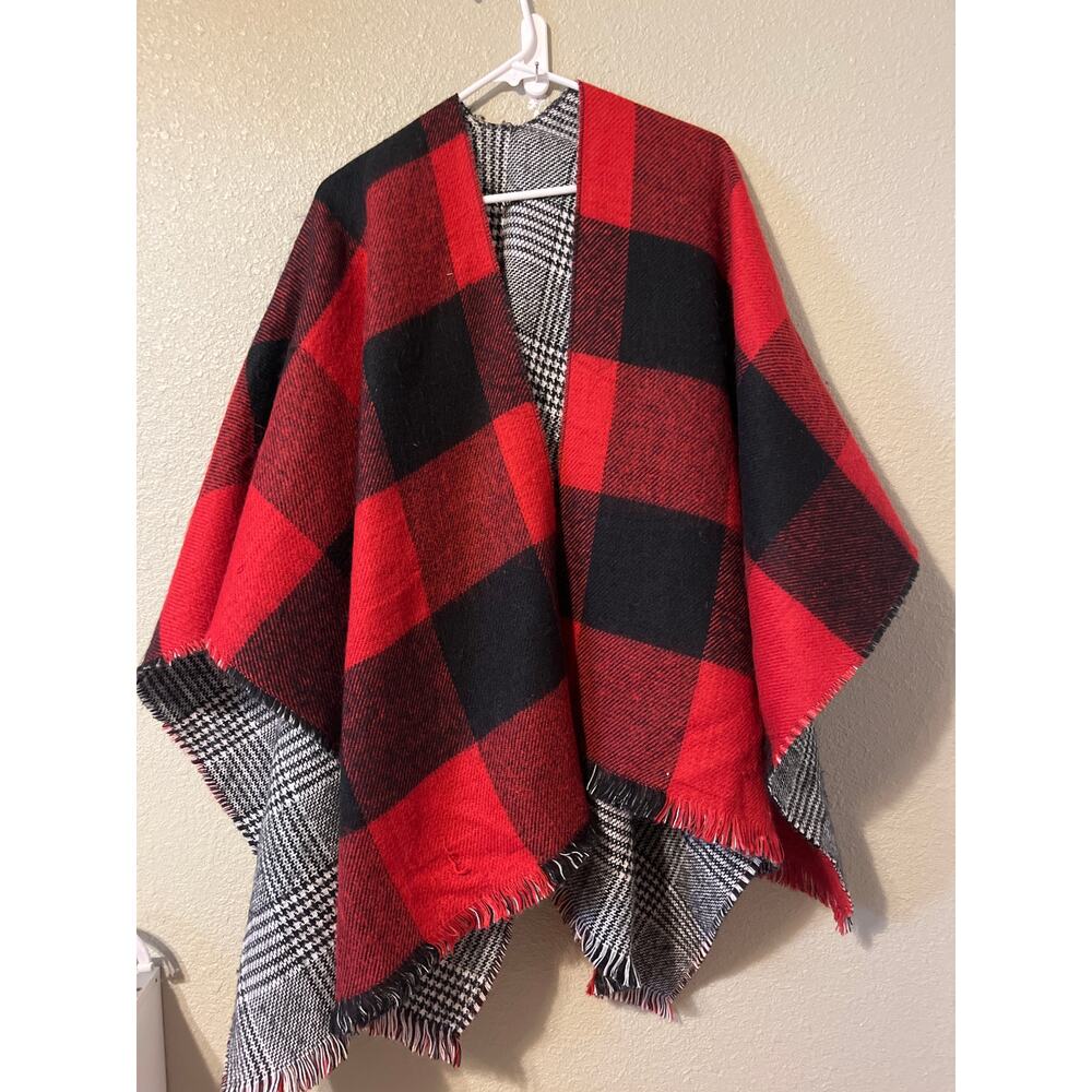Maurices women’s reversible wrap  one size